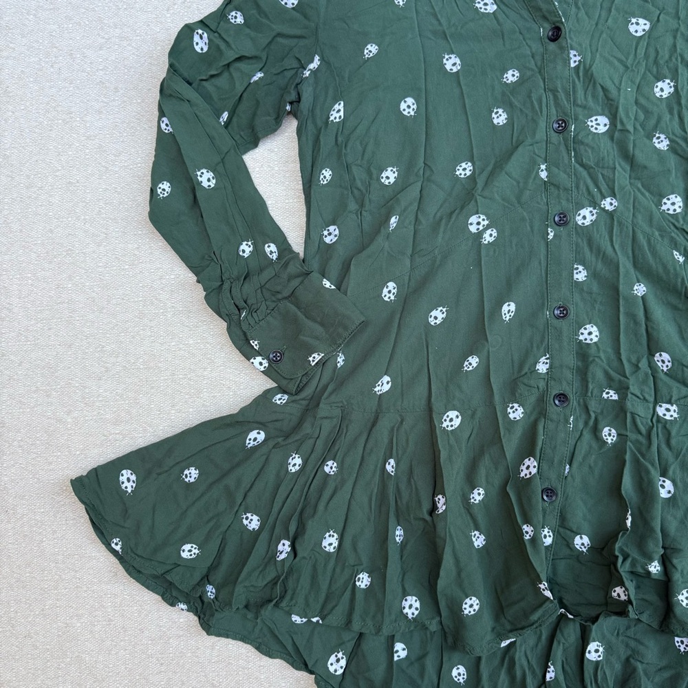 Anthropologie 11-1-Tylho Lakin Tunic Blouse Green Ladybug Insect Print Peplum S - Picture 4 of 8